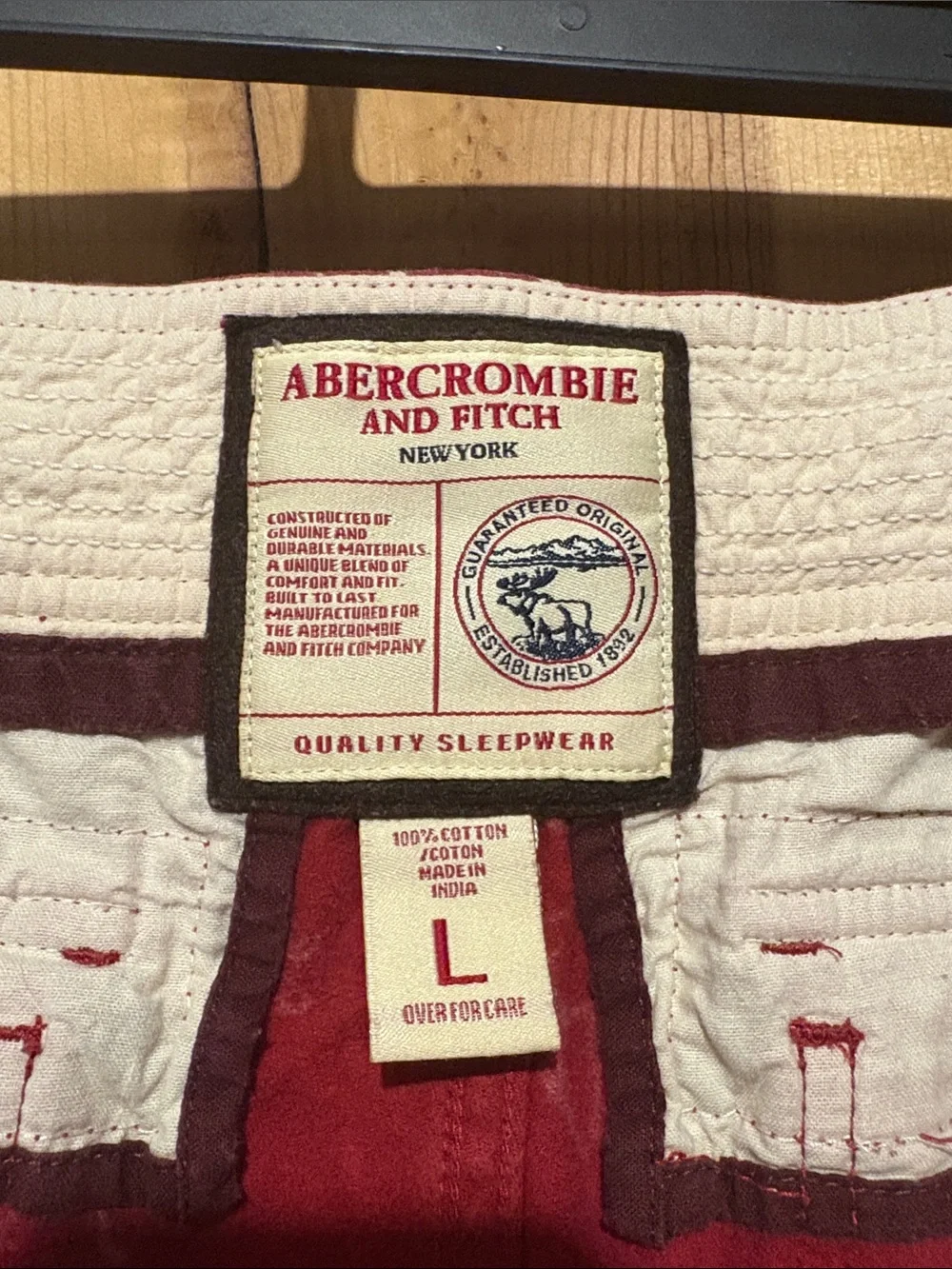 Abercrombie & Fitch Burgundy Moose-Print Quality Comfy Wear
